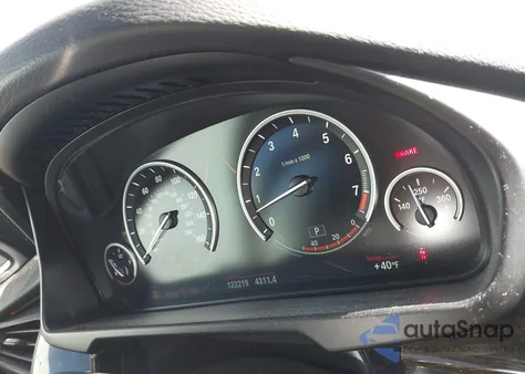 2017 BMW 740I из США, поврежденный, VIN WBA7E2C34HG740569